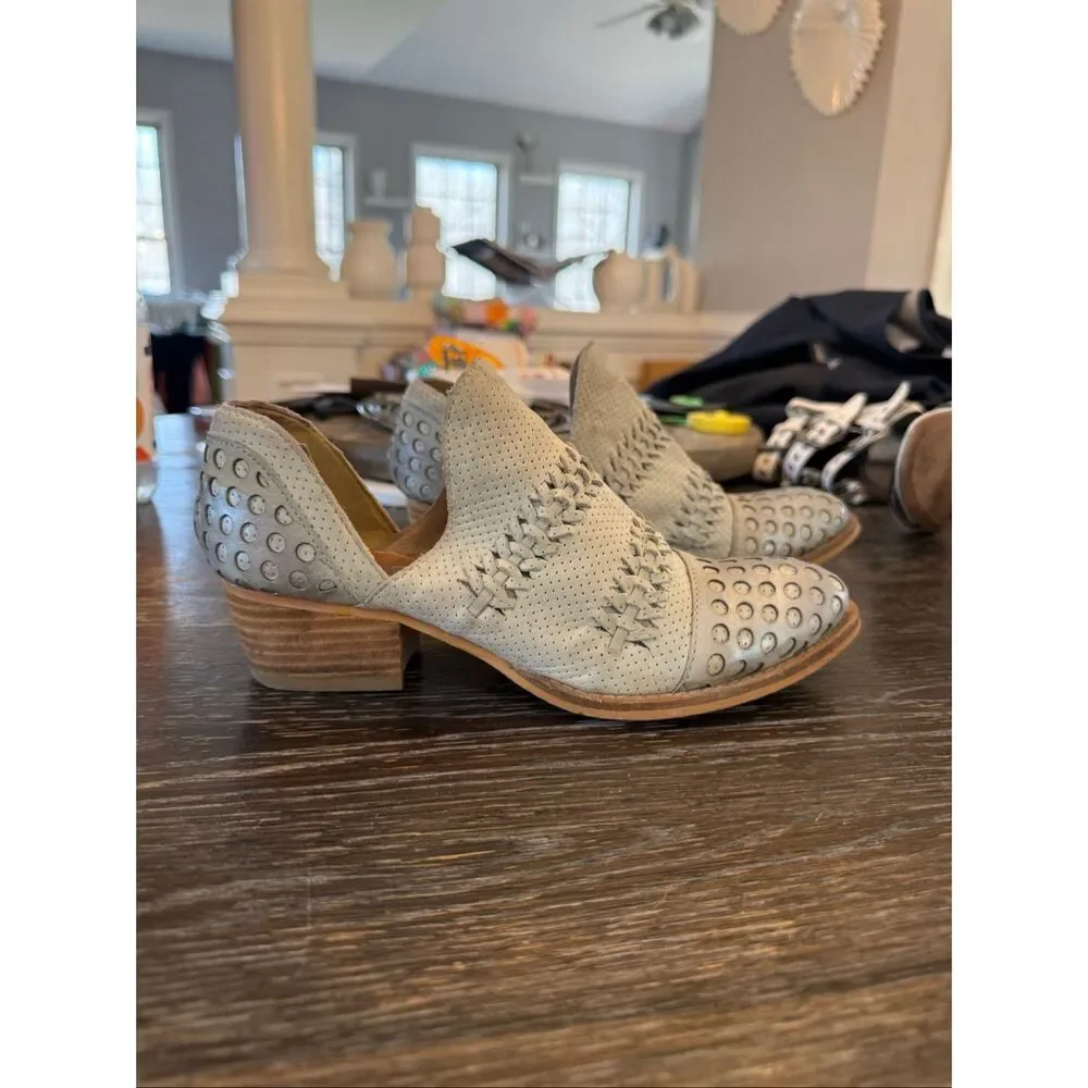 Rebel Cream & Silver Leather Low Festival Boho Ankle Booties sz 6 - Picture 1 of 6